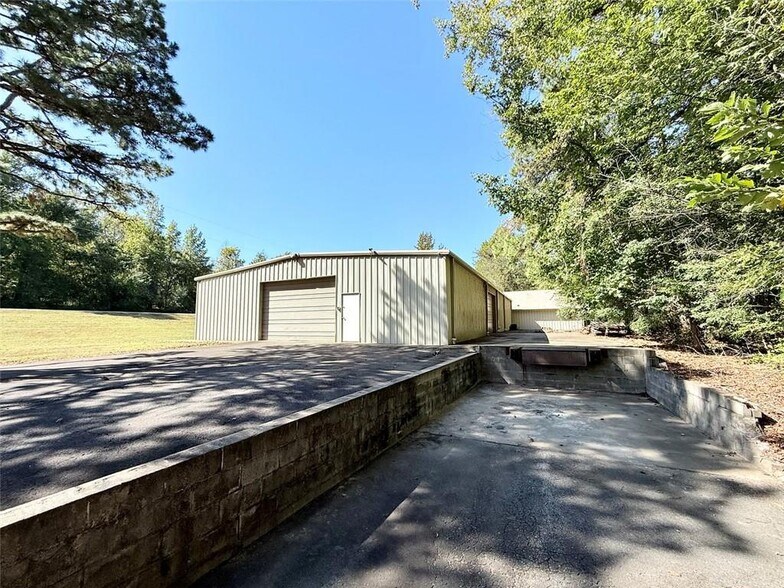 More Photos Of 15288 AR-22, Dardanelle Office For Sale