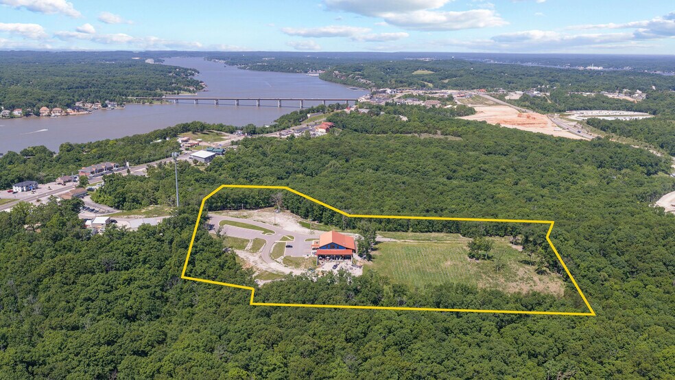 More Photos Of 100 Grand Vintners Lane, Lake Ozark Winery Vineyard For Sale