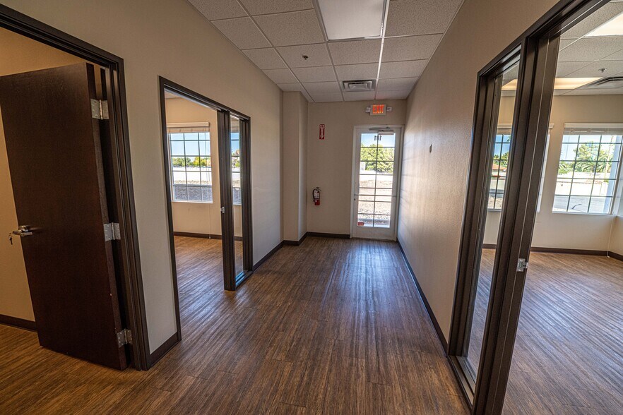 More Photos Of 7375 S Pecos Rd, Las Vegas Office For Lease