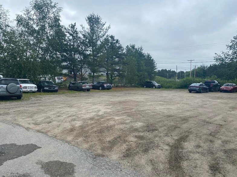 More Photos Of 1 Howe Dr, Amherst Warehouse For Sale