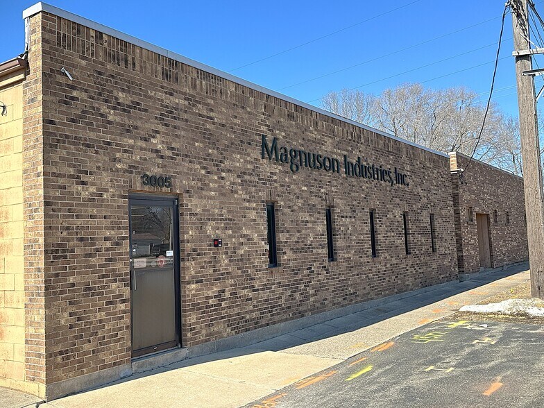 More Photos Of 3001 Kishwaukee St, Rockford Industrial For Sale