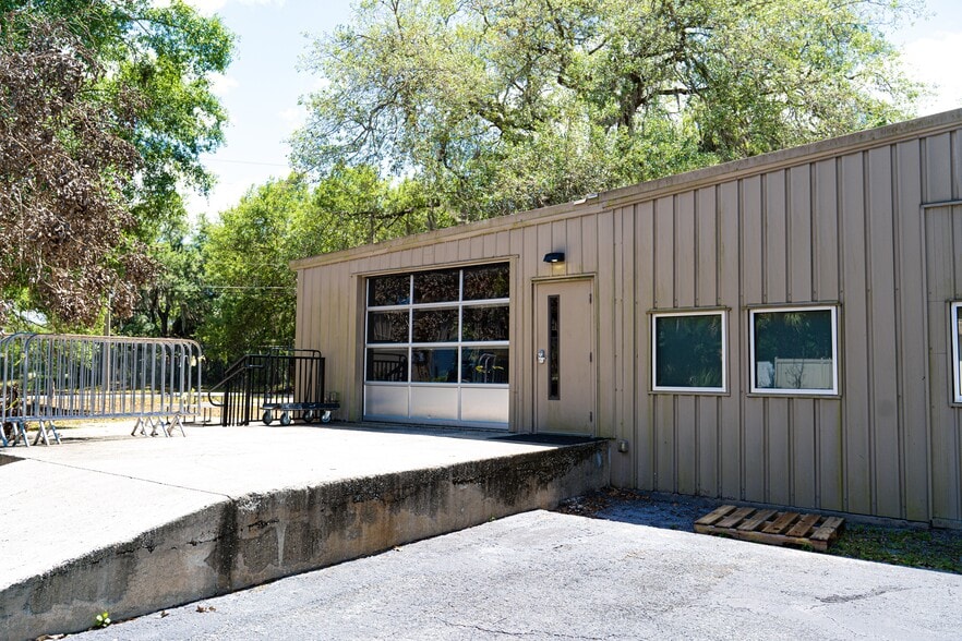 More Photos Of 1951 SR 426 W, Oviedo Office For Lease