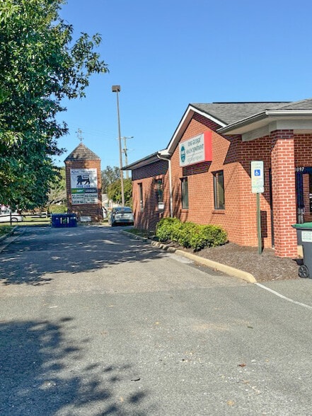 More Photos Of 8097 Kings Hwy, King George Medical For Sale