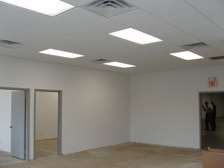 More Photos Of 1275 Bloomfield Ave, Fairfield Light Manufacturing For Lease