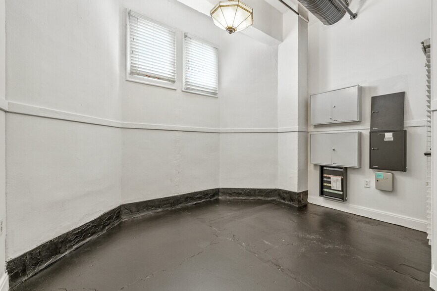 More Photos Of 111 E 16th St, Indianapolis Coworking Space