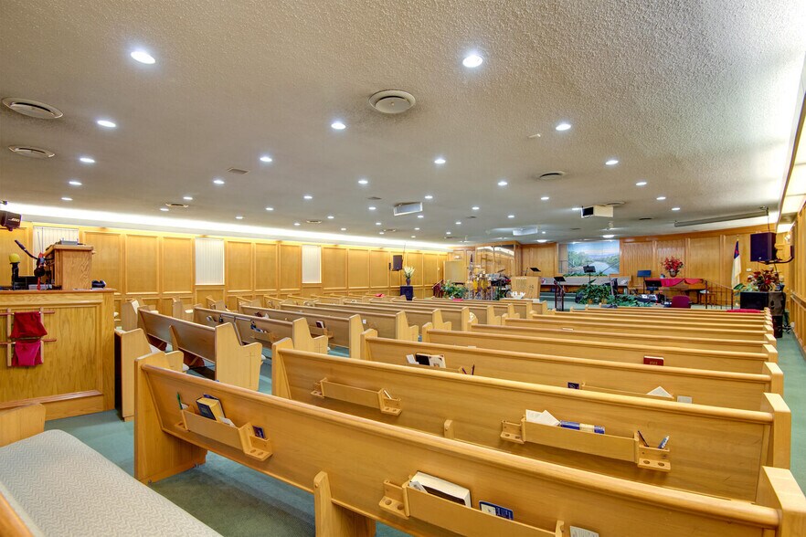 More Photos Of 2833 W Main St, Jenks Religious Facility For Sale
