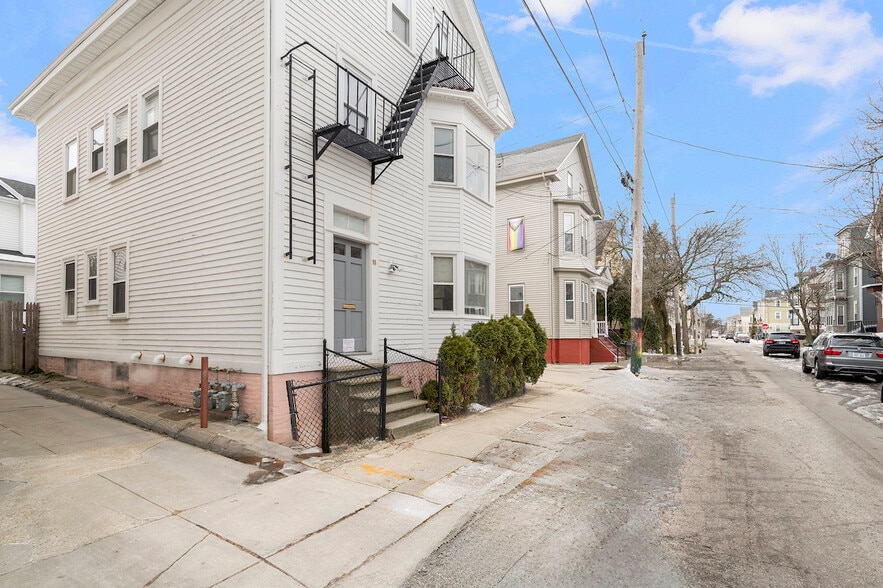 More Photos Of 98 Penn St, Providence Apartments For Sale