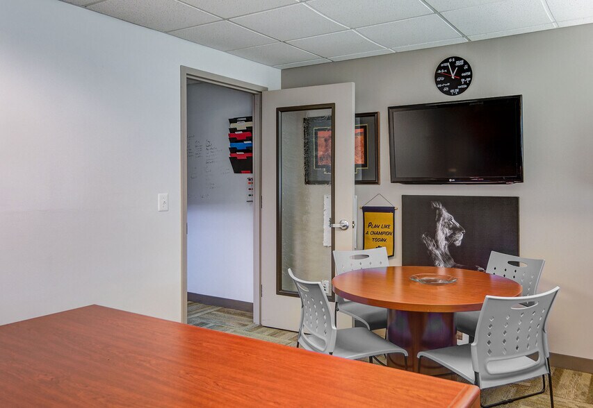 More Photos Of 101 Laurel Rd, Voorhees Office For Lease