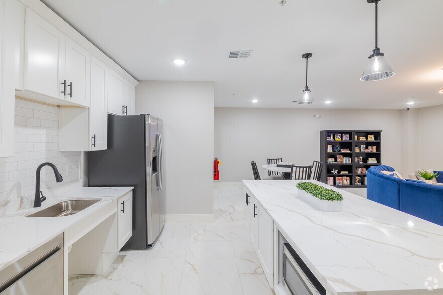 More Photos Of 1230 Elm St, Manchester Apartments For Lease