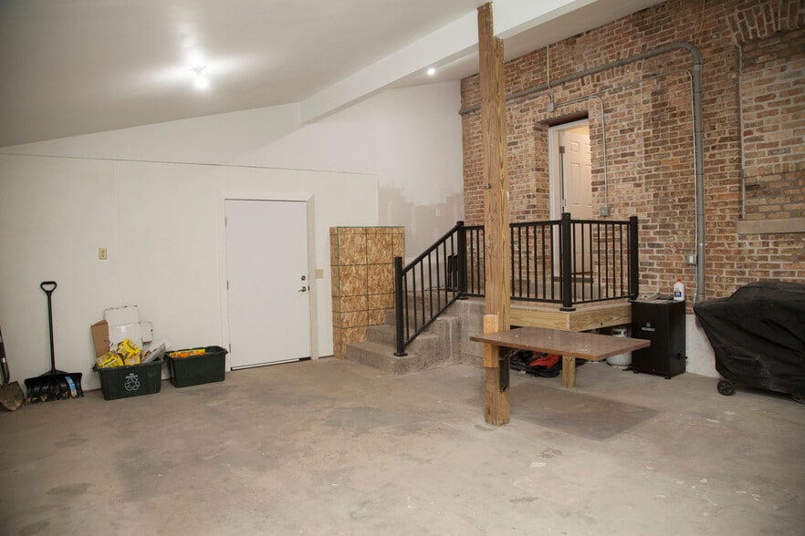 More Photos Of 705 Main St, Ridgeway Freestanding For Sale