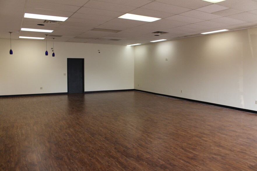 More Photos Of 901-905 10th Ave S, Great Falls Freestanding For Lease