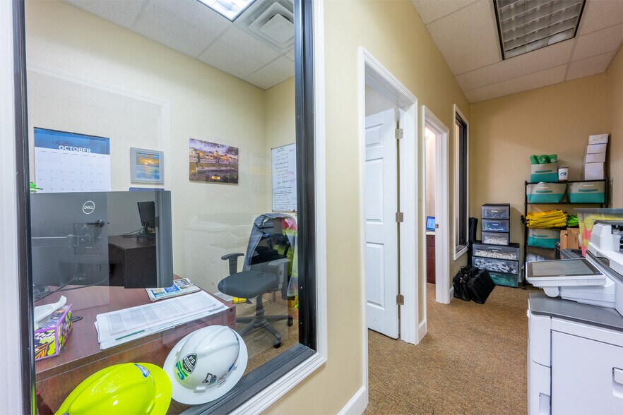 More Photos Of 6380 Phillips Hwy, Jacksonville Office For Lease