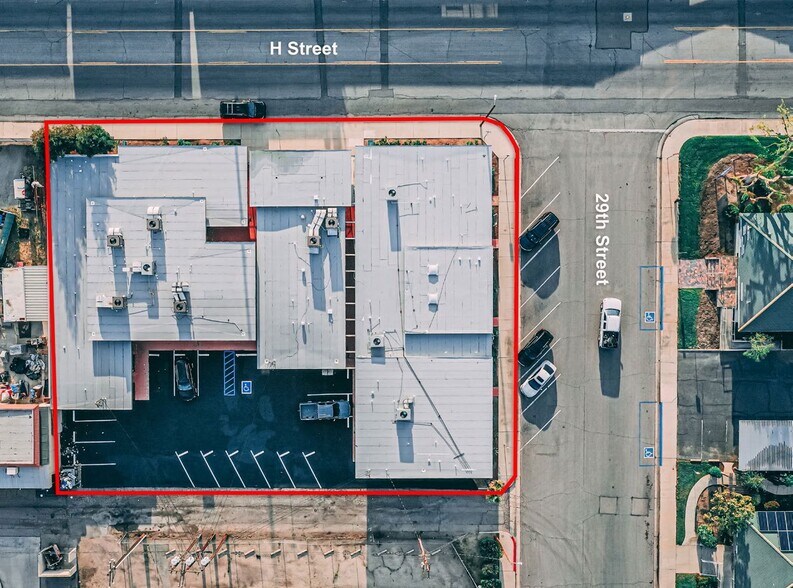 More Photos Of 2828 H St, Bakersfield Medical For Lease