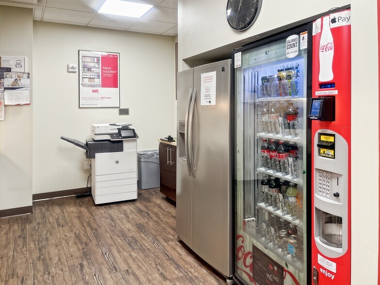 More Photos Of 400 Rella Blvd, Montebello Coworking Space