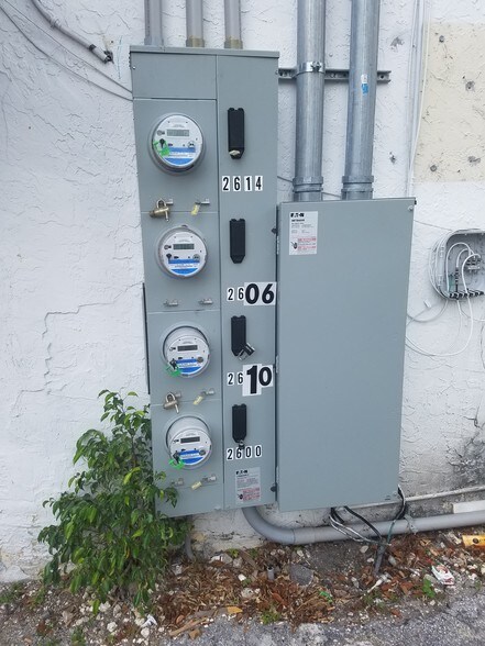 More Photos Of 2600-2614 SW 8th St, Miami Apartments For Lease