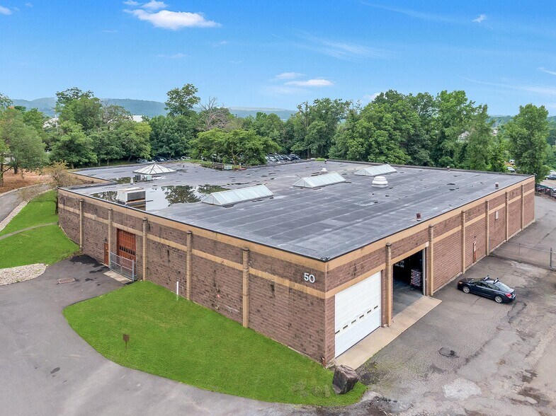 More Photos Of 50 Snake Hill Rd, West Nyack Warehouse For Lease