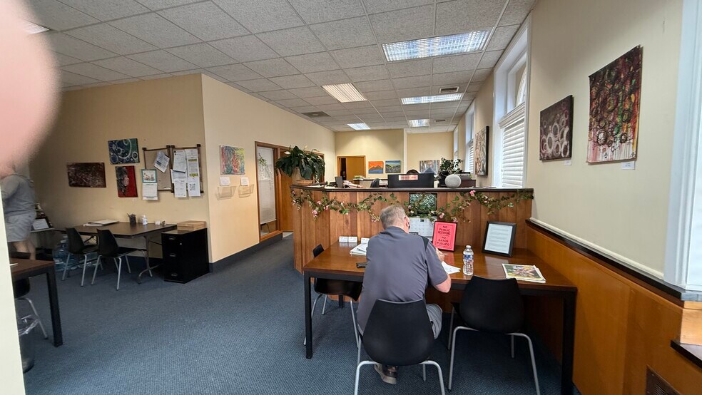 More Photos Of 242-248 W Broad St, Quakertown Office For Sale