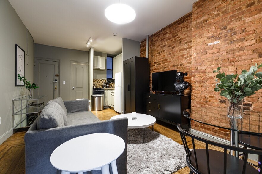 More Photos Of 518 E 83rd St, New York Apartments For Sale