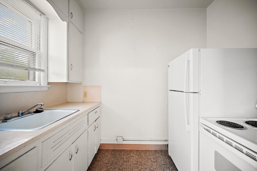 More Photos Of 1518 N Wahsatch Ave, Colorado Springs Apartments For Sale