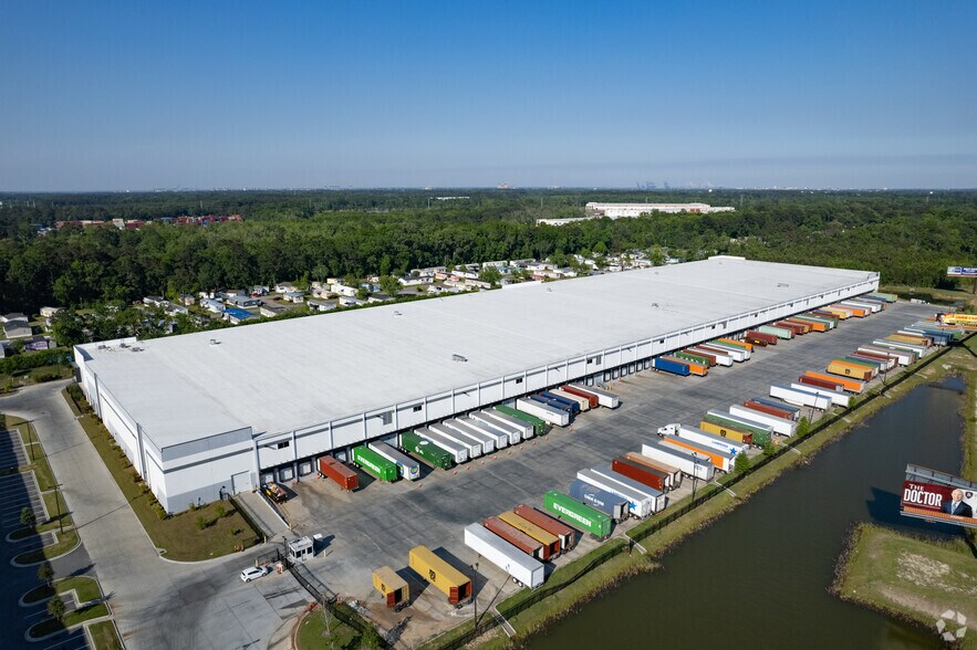 More Photos Of 1514 Old Dean Forest Rd, Garden City Distribution For Lease