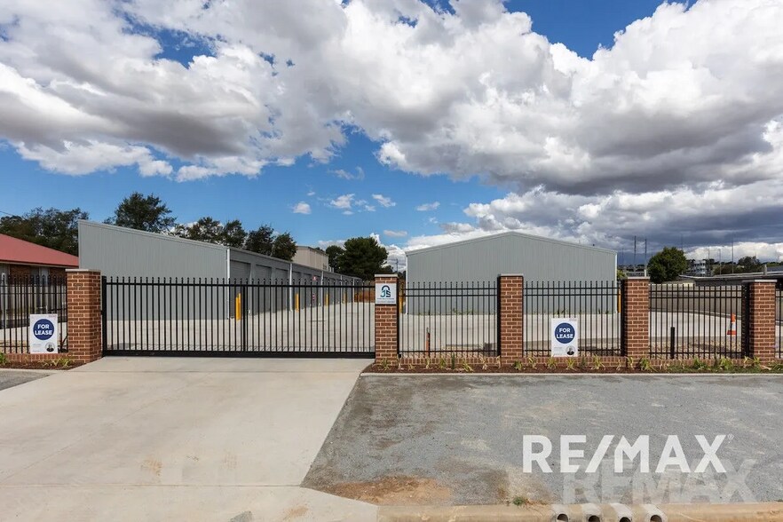 Primary Photo Of 52 Boundary St, Junee Warehouse For Lease