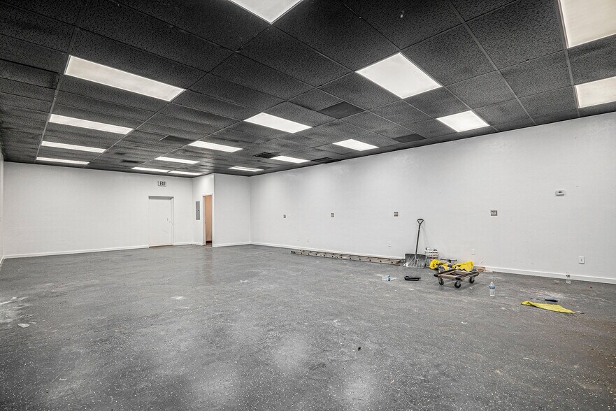 More Photos Of 340 W Hampden Ave, Englewood Freestanding For Sale