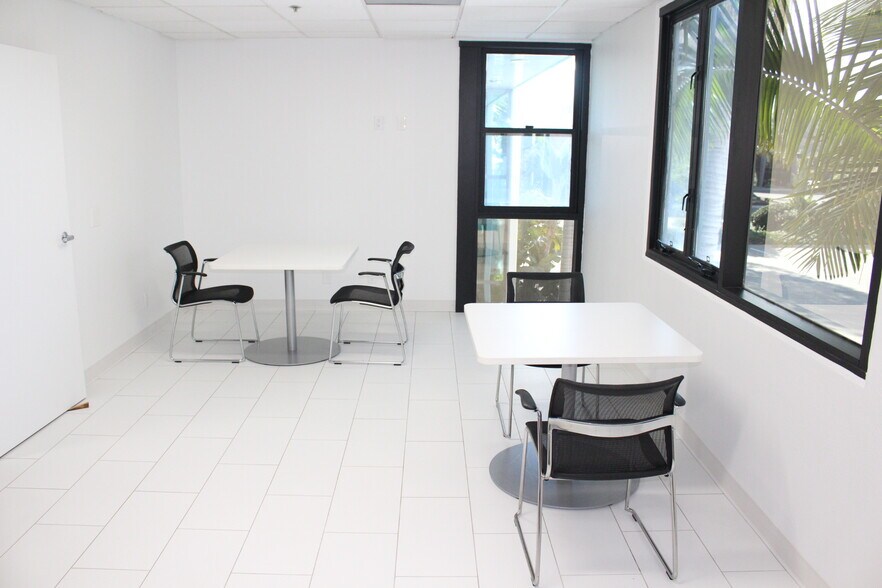 More Photos Of 5838 Edison Pl, Carlsbad Office For Sale