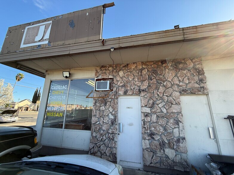 More Photos Of 7349 Fair Oaks Blvd, Carmichael General Retail For Sale