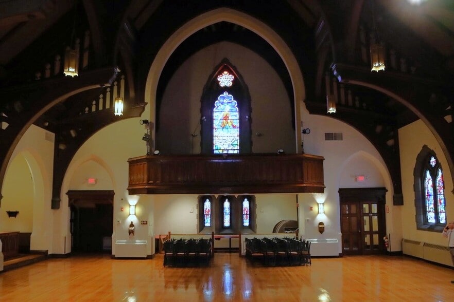More Photos Of 1860 Westminster St, Providence Religious Facility For Lease