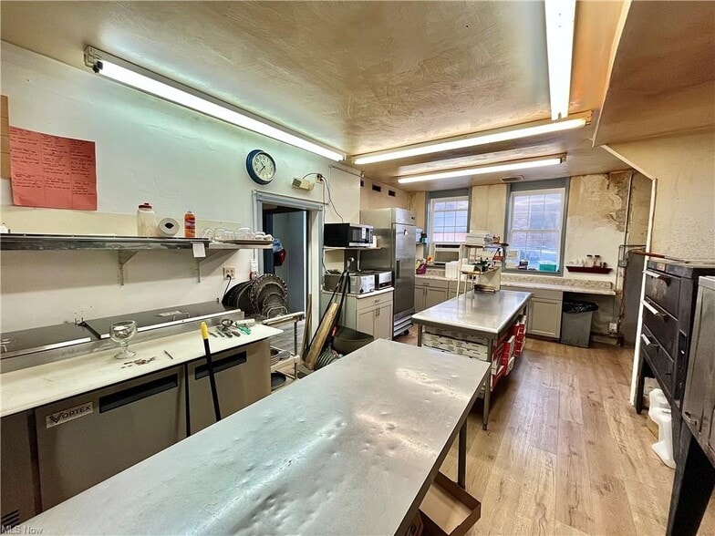 More Photos Of 223 Broad St, Conneaut Storefront Retail Residential For Sale