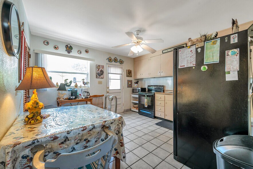 More Photos Of 1803 Gulf Blvd, Indian Rocks Beach Hotel For Sale