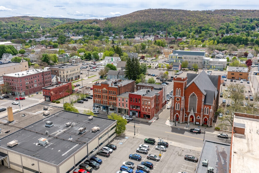 More Photos Of 136 Court St, Binghamton Apartments For Sale