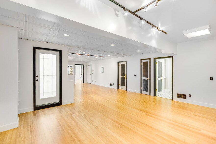 More Photos Of 3415 Cesar Chavez, San Francisco Medical For Sale