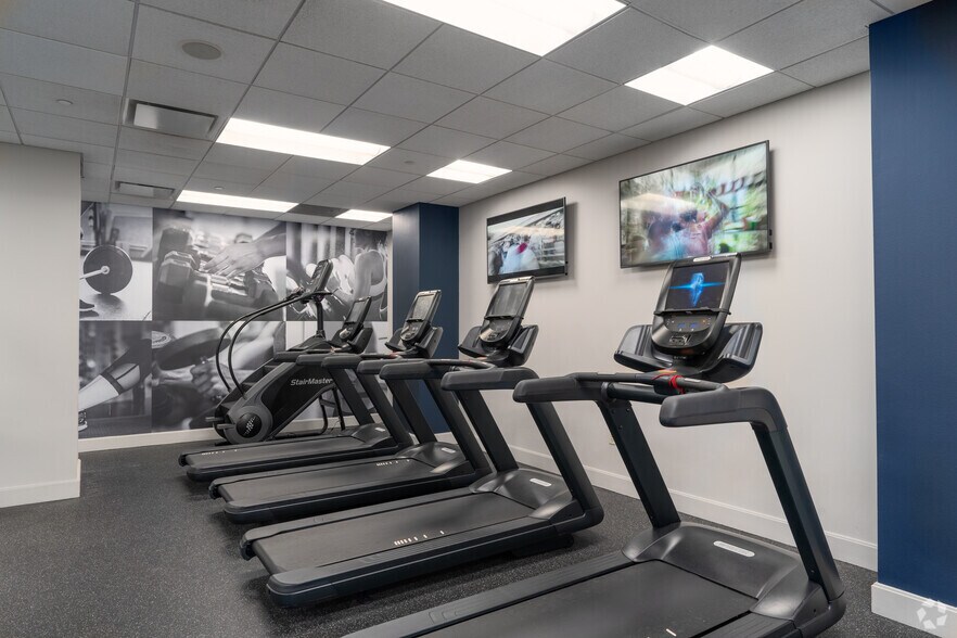 More Photos Of 834 Chestnut St, Philadelphia Apartments For Lease