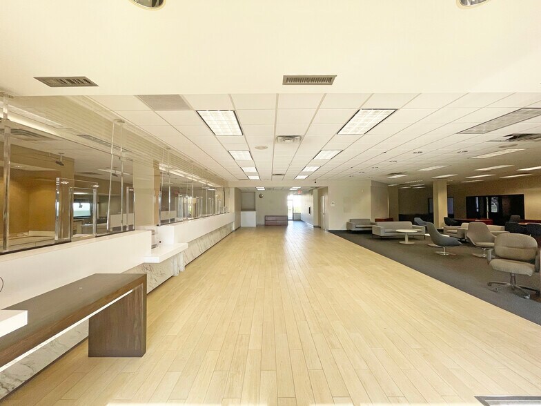 More Photos Of 2293 Sand Lake Rd, Orlando Bank For Lease