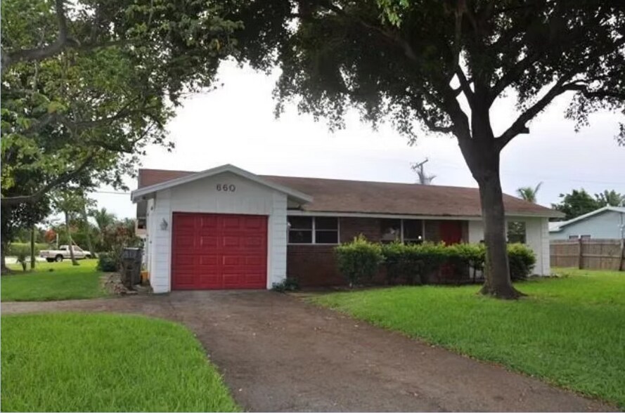 More Photos Of 2211 SE 3rd St, Boynton Beach Apartments For Sale