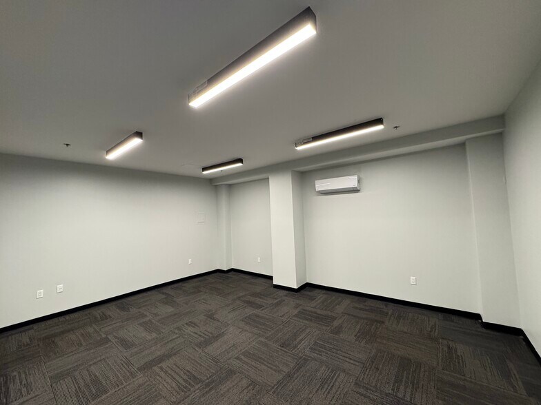 More Photos Of 152 Post Ave, New York General Retail For Sale