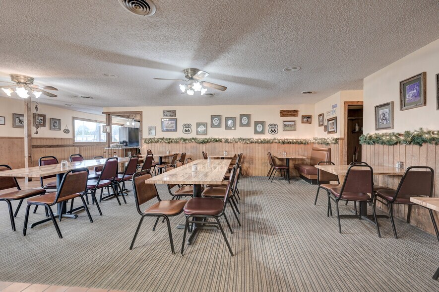 More Photos Of 2447 Military Ave, Baxter Springs Restaurant For Sale