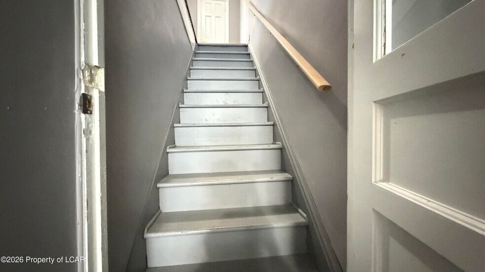More Photos Of 125 Grove St, Wilkes-Barre Apartments For Sale