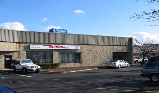 More Photos Of 1601-1607 Lakeland Ave, Bohemia Warehouse For Lease