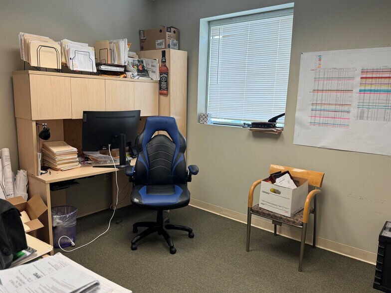 More Photos Of 3318 Delavall Ave, Bronx Office For Lease