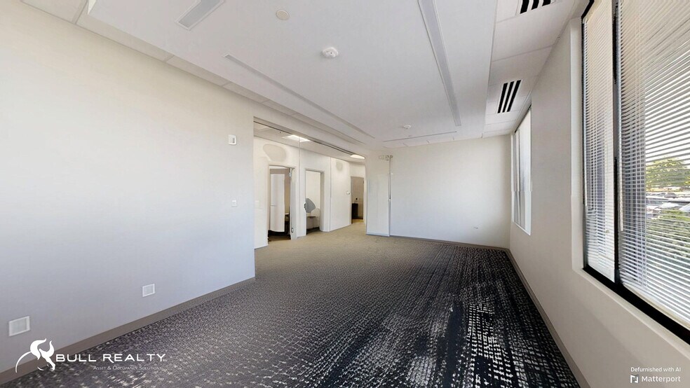 More Photos Of 34 Upper Riverdale Rd, Riverdale Medical For Lease