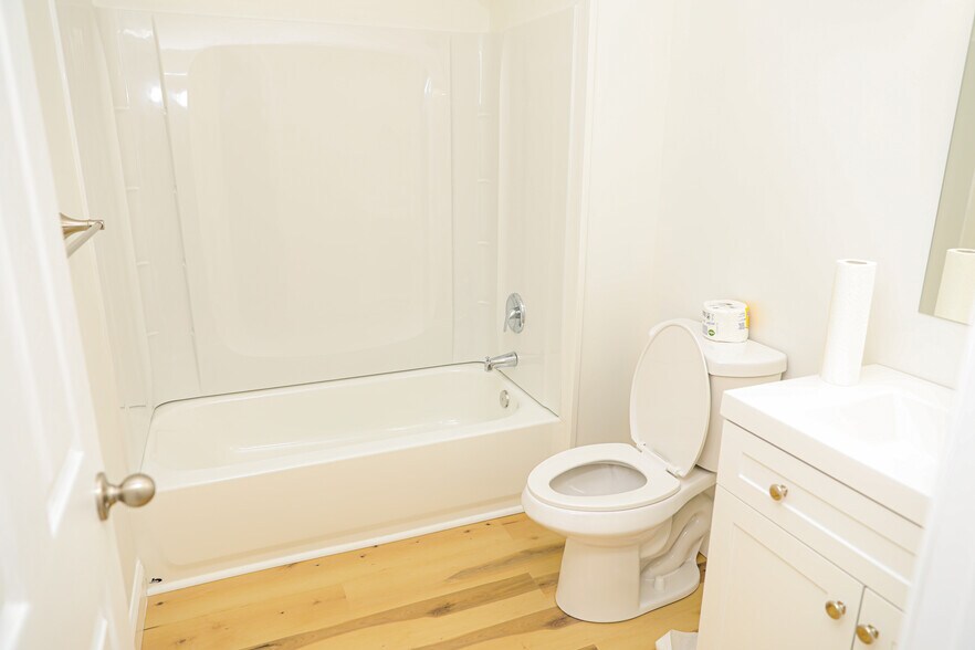 More Photos Of 643 Highway 9 S, Dawsonville Office Residential For Sale