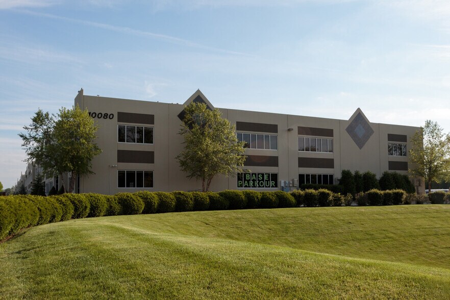 More Photos Of 10080 E 121st St, Fishers Light Manufacturing For Lease