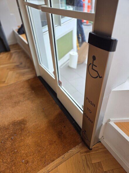 More Photos Of 666 Bridgeway, Sausalito General Retail For Sale