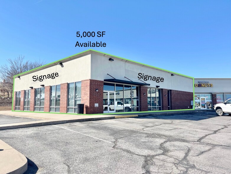 Primary Photo Of 2802-2822 Kickapoo Ave, Shawnee Storefront For Lease