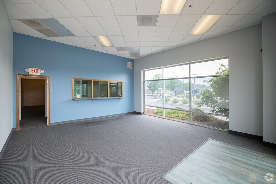 More Photos Of 2304 18th St, Kenosha Unknown For Lease