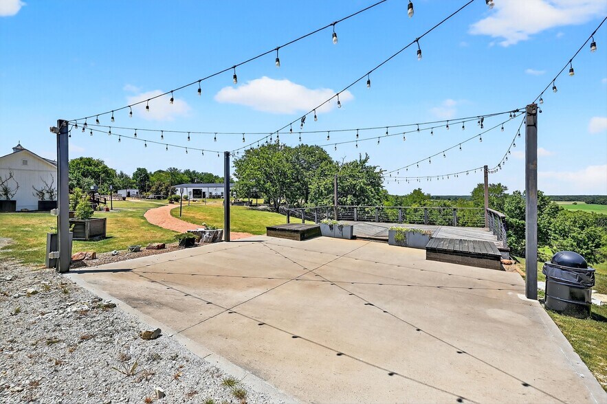 More Photos Of 5262 FM 896, Leonard Specialty For Sale