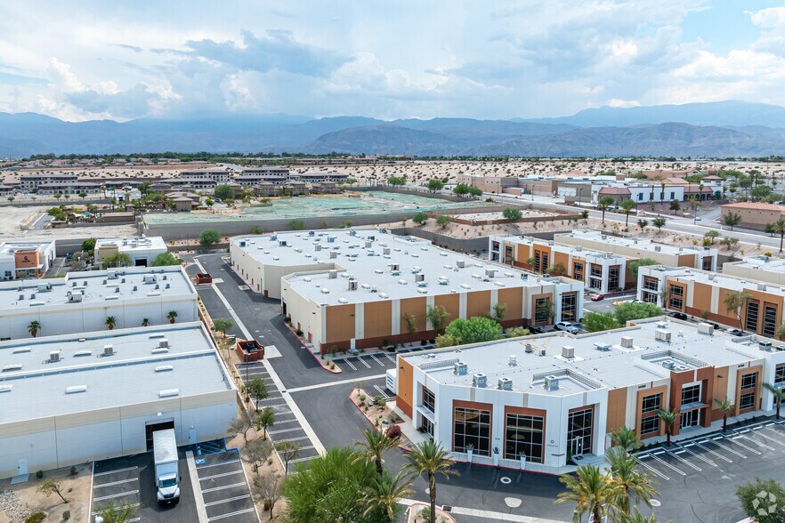 More Photos Of 34420 Gateway Dr, Palm Desert Manufacturing For Sale