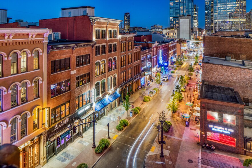 More Photos Of 144 2nd Ave N, Nashville Office For Sale